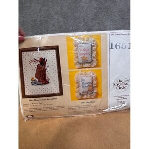 The Creative Circle Honey Bear Breakfast Cross Stitch Kit 1651 Vintage 1986 8x10